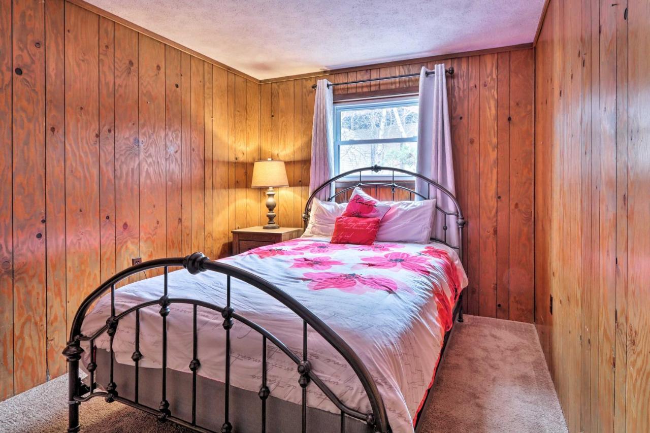 Quiet Poconos Getaway 23 Mi To Camelback Mountain Villa Albrightsville ภายนอก รูปภาพ
