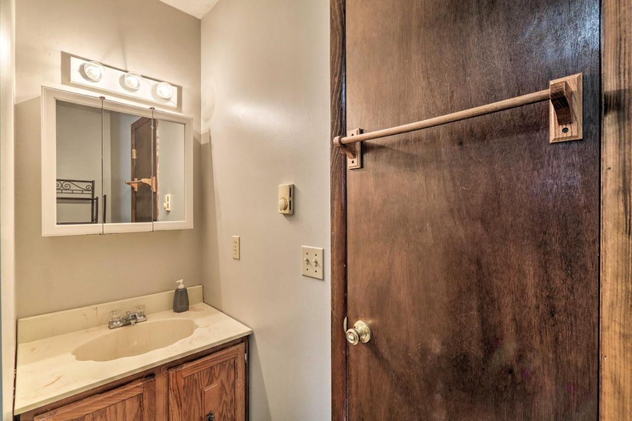 Quiet Poconos Getaway 23 Mi To Camelback Mountain Villa Albrightsville ภายนอก รูปภาพ